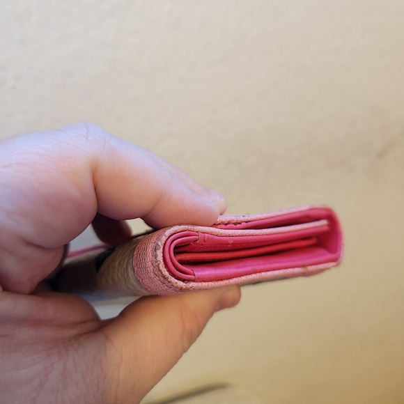 💯 AUTHENTIC MCM WALLET - Picture 7 of 16